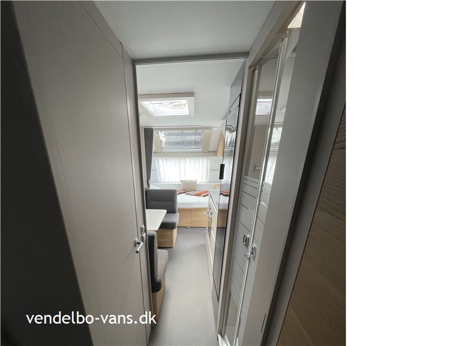 Adria Adora 673 PK Twin